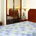 فندق Residencial Colibri 2*
