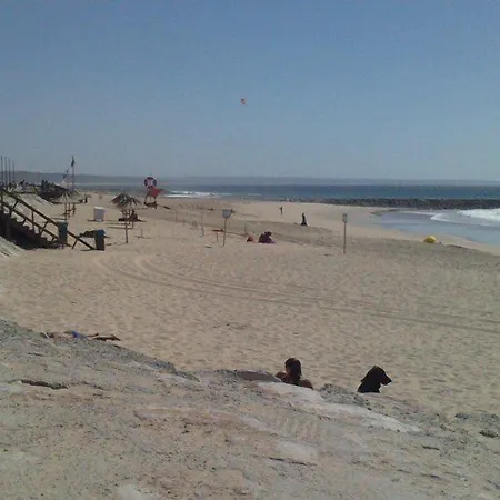 Ξενοδοχείο Residencial Colibri Costa de Caparica